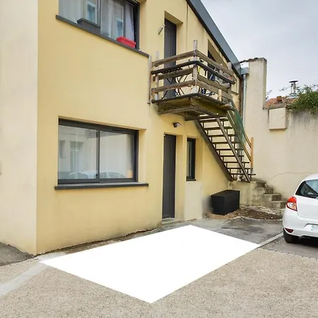 L'indépendant De La Rue Du Tapis - Appt *
